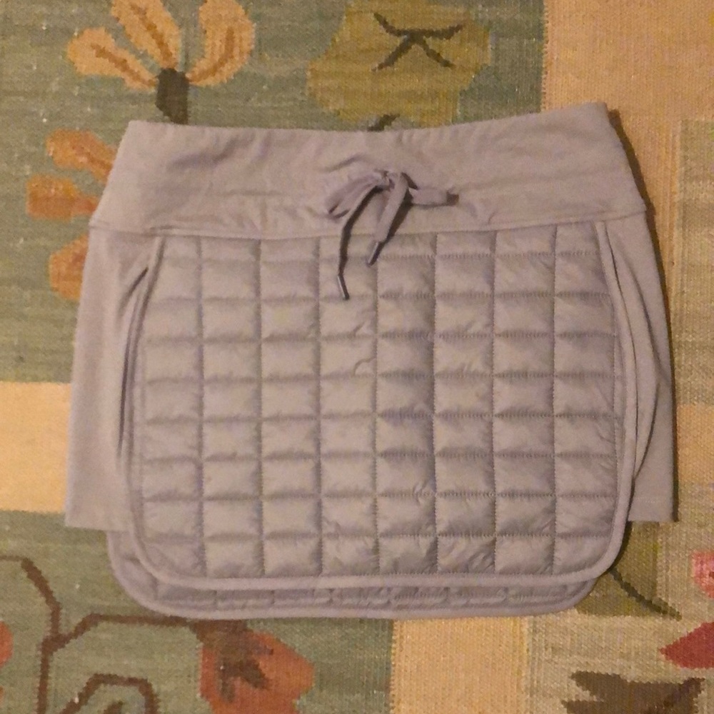 NWOT Gray Insulated Skirt